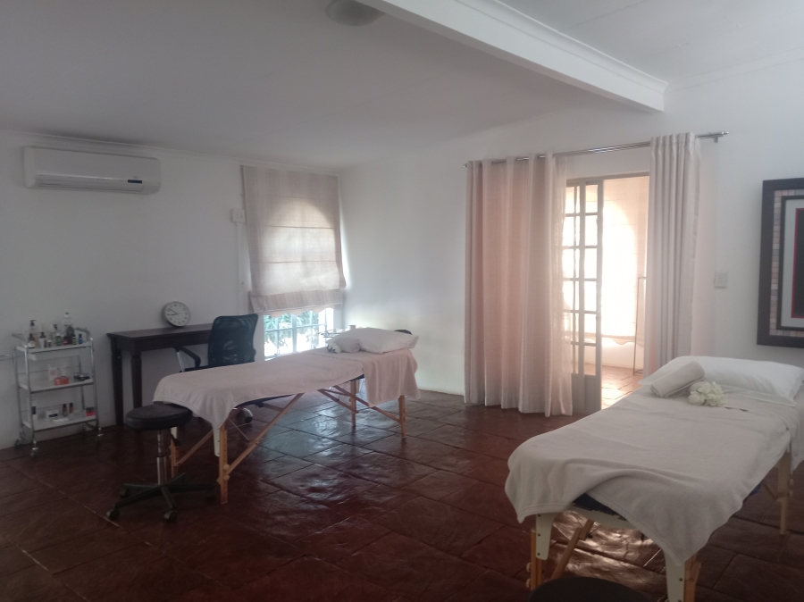 11 Bedroom Property for Sale in De Wildt North West